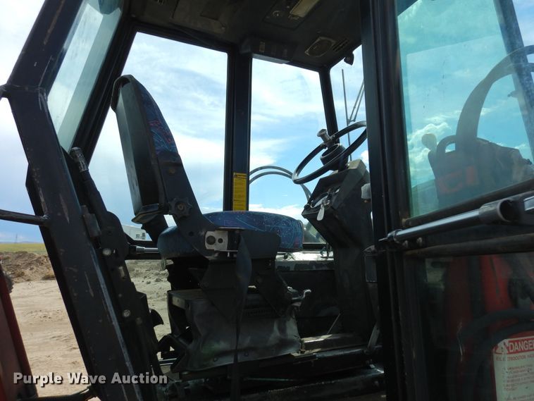 image for item DR1272 1985 Versatile 256 bi-directional tractor