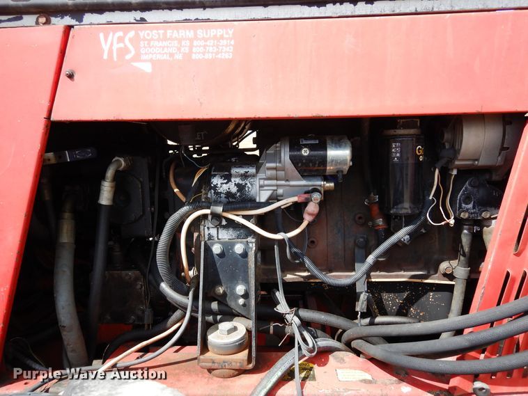 image for item DR1272 1985 Versatile 256 bi-directional tractor