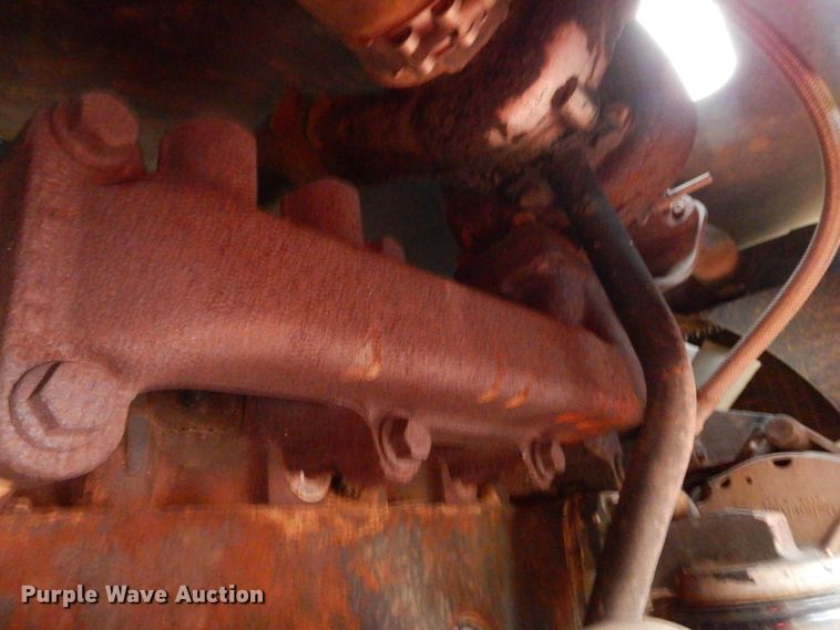 image for item DR1272 1985 Versatile 256 bi-directional tractor