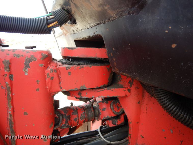 image for item DR1272 1985 Versatile 256 bi-directional tractor