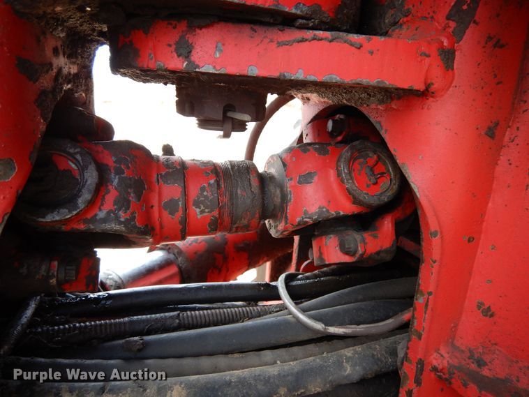 image for item DR1272 1985 Versatile 256 bi-directional tractor