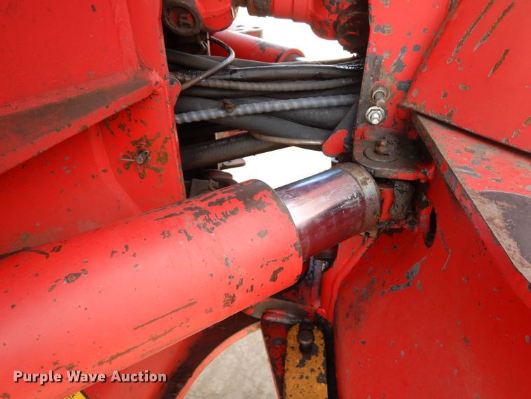 image for item DR1272 1985 Versatile 256 bi-directional tractor