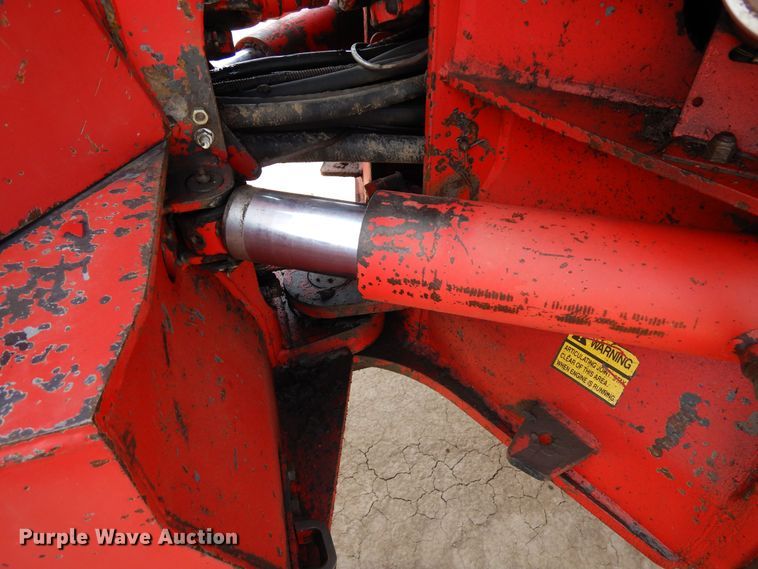 image for item DR1272 1985 Versatile 256 bi-directional tractor