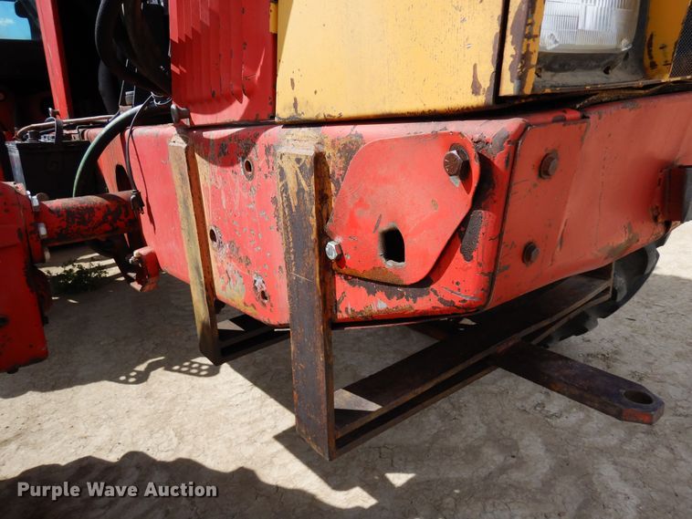 image for item DR1272 1985 Versatile 256 bi-directional tractor