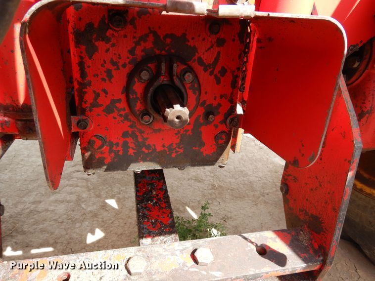 image for item DR1272 1985 Versatile 256 bi-directional tractor