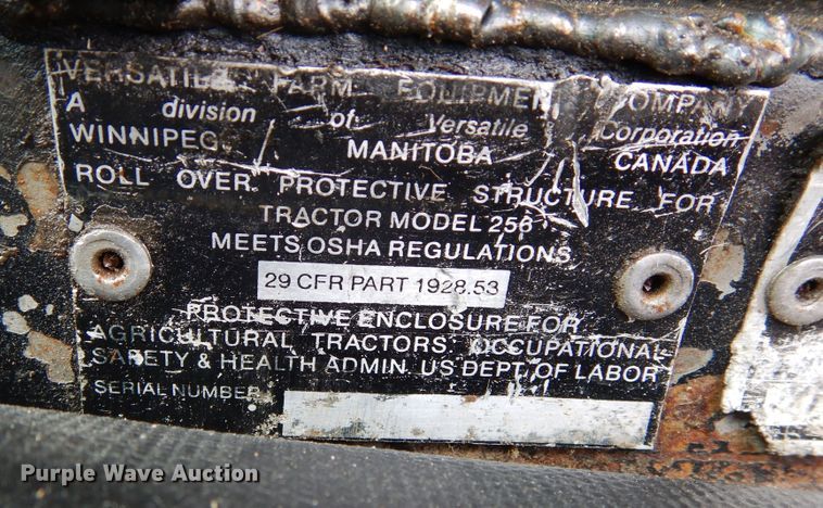 image for item DR1272 1985 Versatile 256 bi-directional tractor