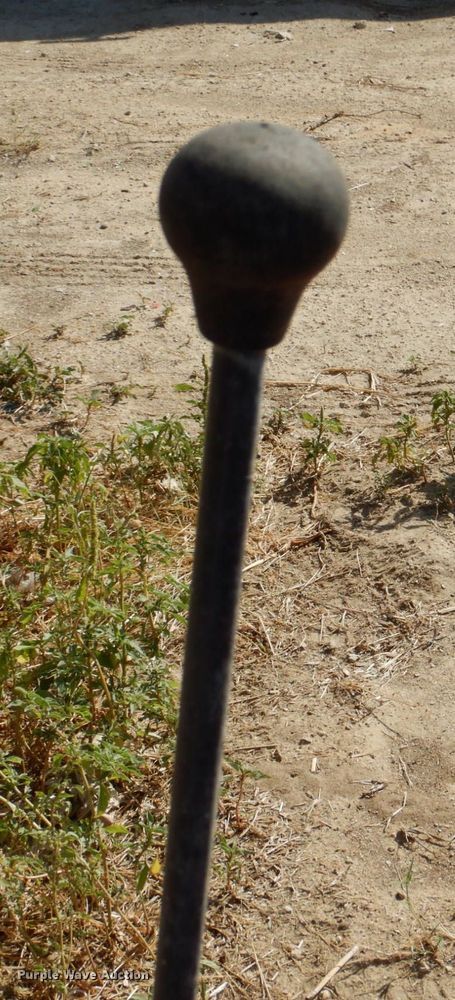 image for item DR1944 Kubota B2301  MFWD tractor