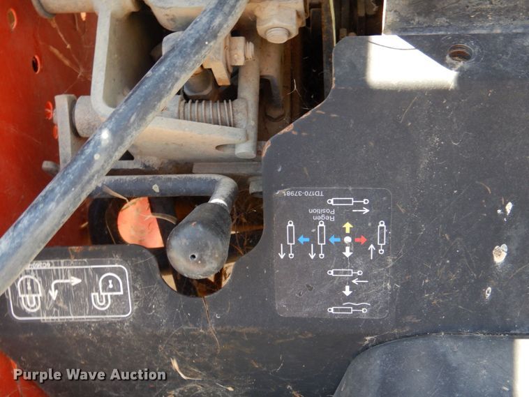 image for item DR1944 Kubota B2301  MFWD tractor