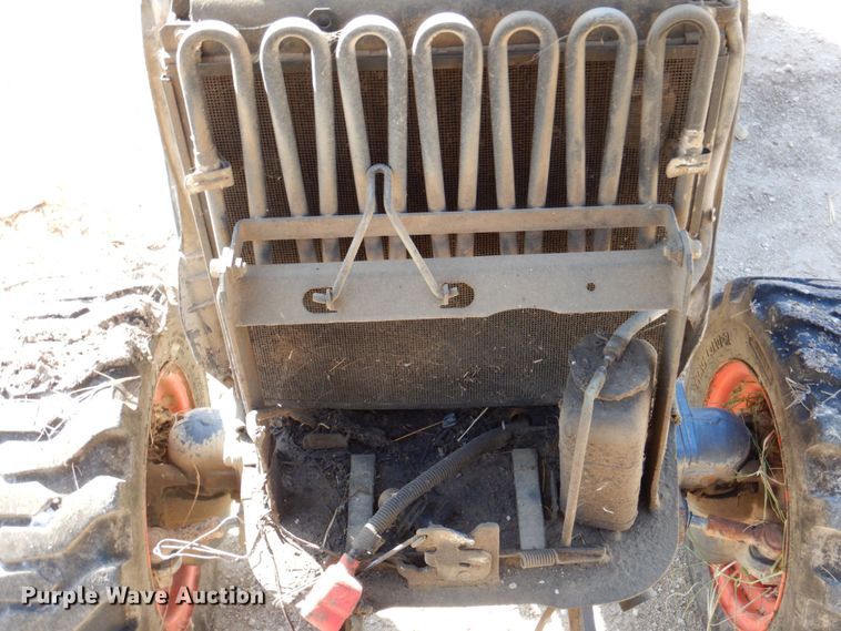 image for item DR1944 Kubota B2301  MFWD tractor