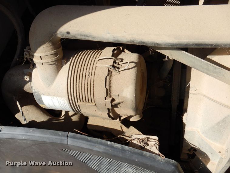 image for item DR1944 Kubota B2301  MFWD tractor