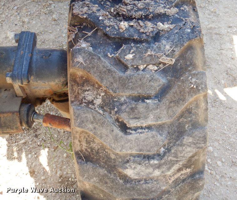 image for item DR1944 Kubota B2301  MFWD tractor