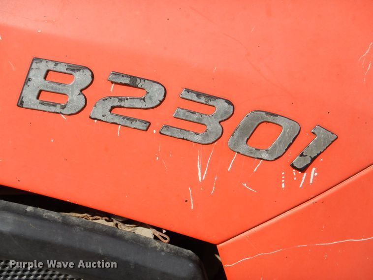 image for item DR1944 Kubota B2301  MFWD tractor