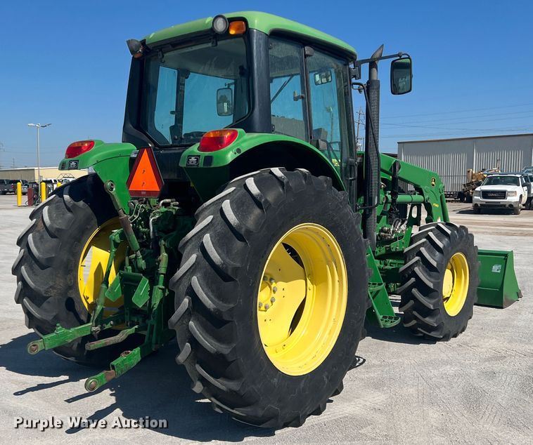 image for item DS8391 2012 John Deere 7230  MFWD tractor