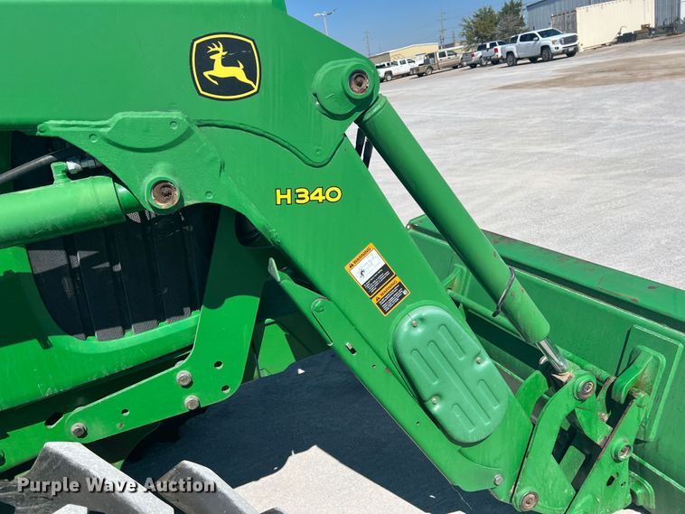 image for item DS8391 2012 John Deere 7230  MFWD tractor