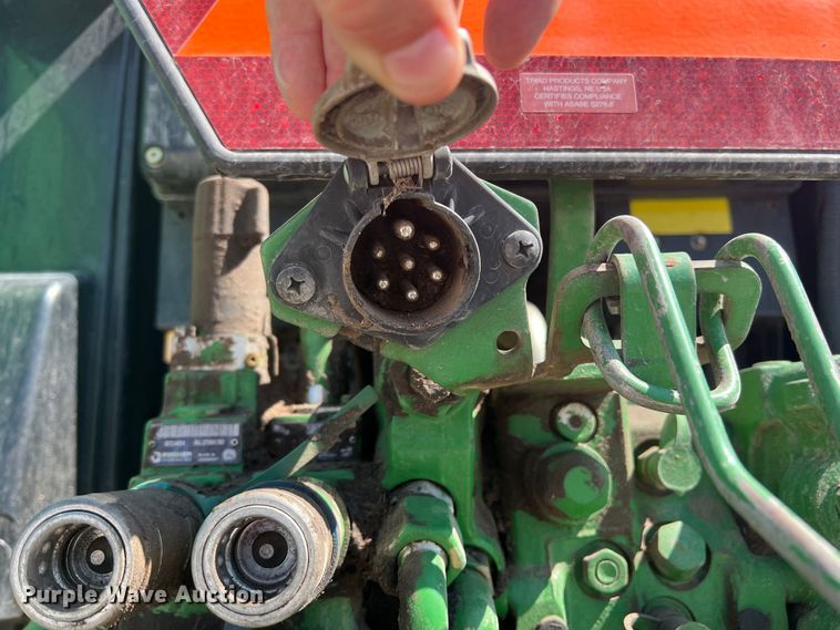 image for item DS8391 2012 John Deere 7230  MFWD tractor