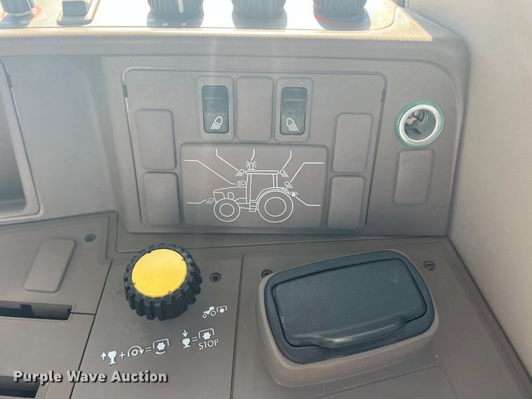 image for item DS8391 2012 John Deere 7230  MFWD tractor