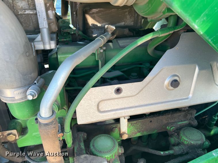 image for item DS8391 2012 John Deere 7230  MFWD tractor
