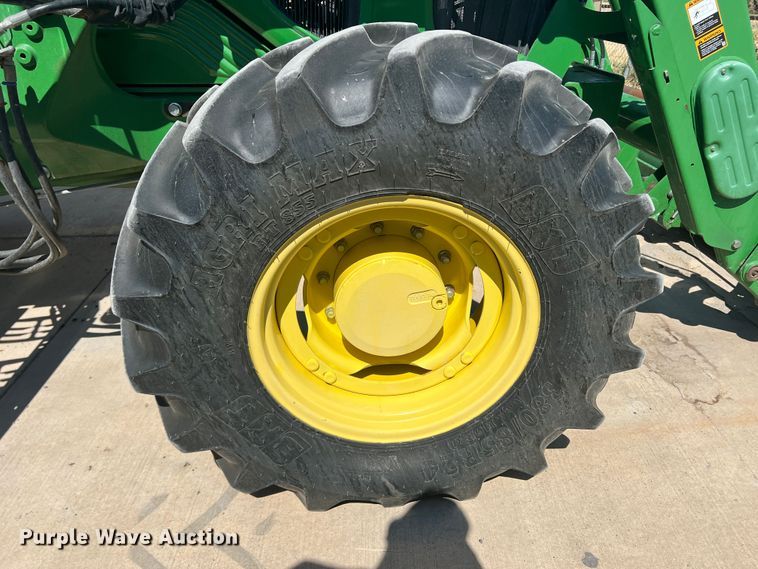 image for item DS8391 2012 John Deere 7230  MFWD tractor