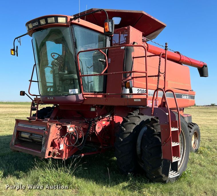 image for item DS8411 2000 Case IH 2388  combine