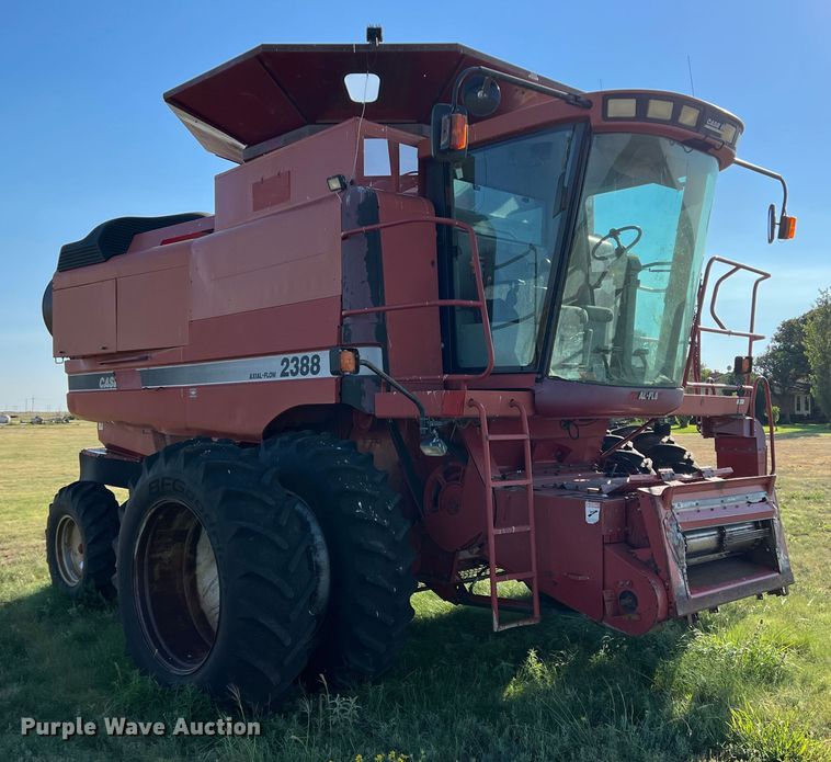 image for item DS8411 2000 Case IH 2388  combine