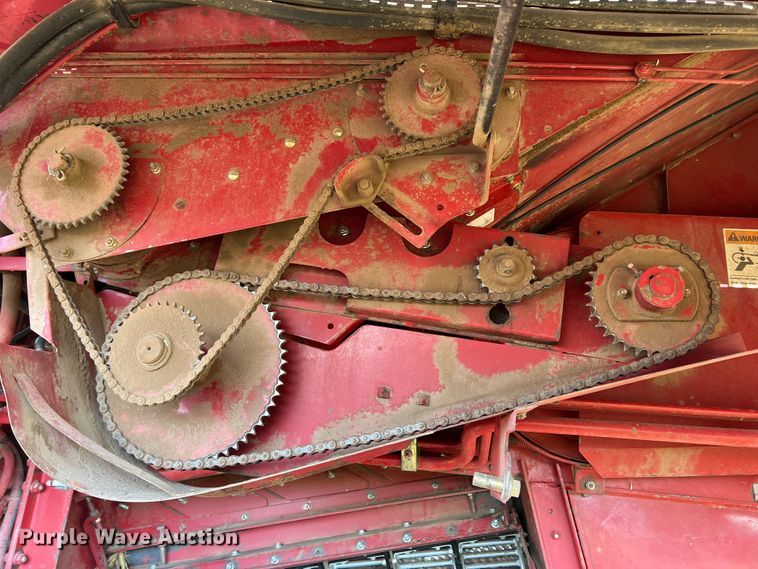 image for item DS8411 2000 Case IH 2388  combine