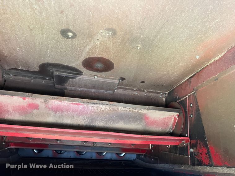 image for item DS8411 2000 Case IH 2388  combine