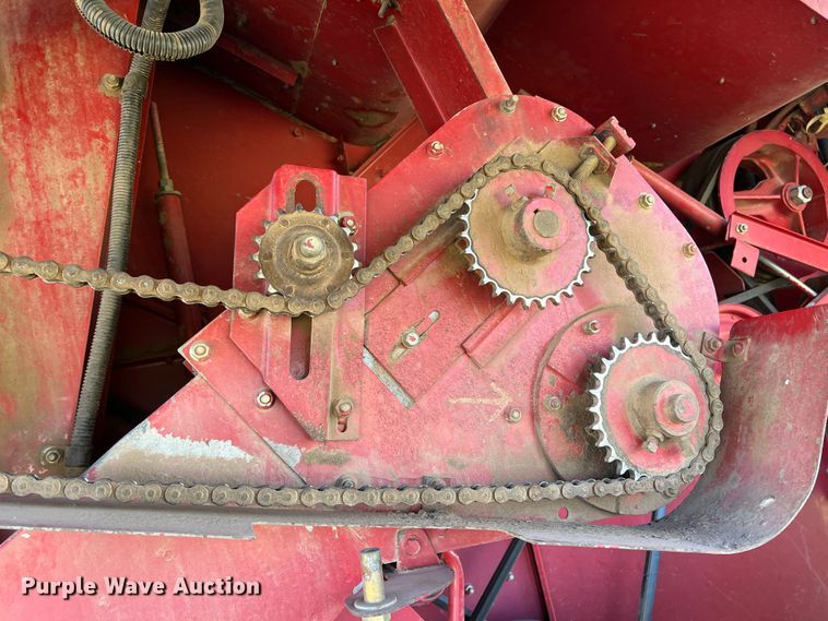 image for item DS8411 2000 Case IH 2388  combine