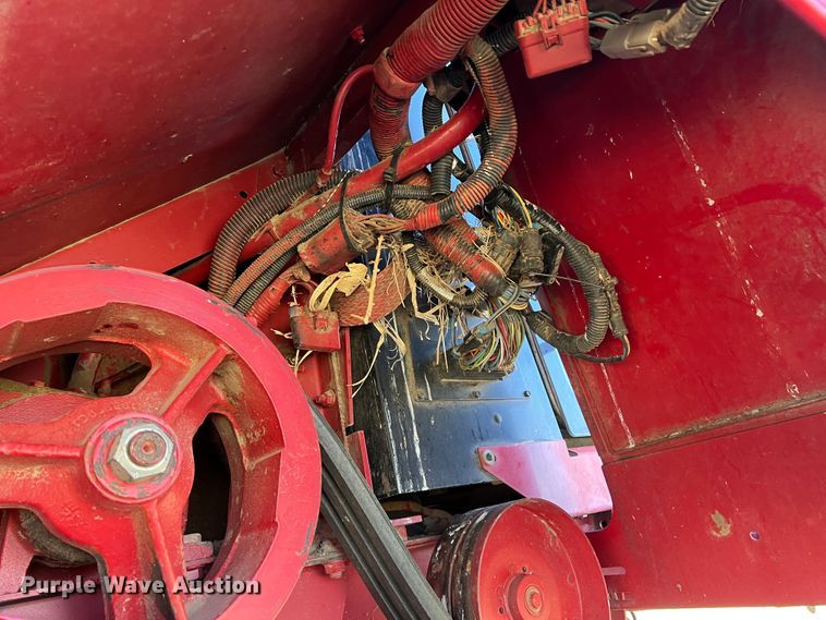 image for item DS8411 2000 Case IH 2388  combine