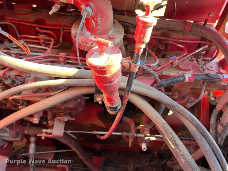 image for item DS8411 2000 Case IH 2388  combine