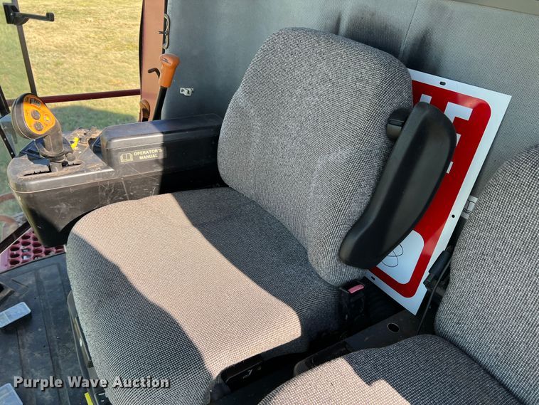 image for item DS8411 2000 Case IH 2388  combine