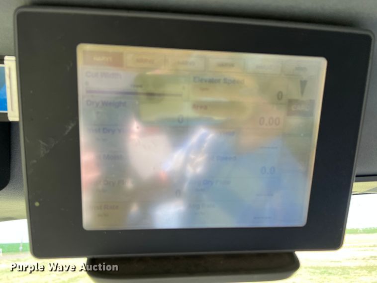 image for item DS8411 2000 Case IH 2388  combine