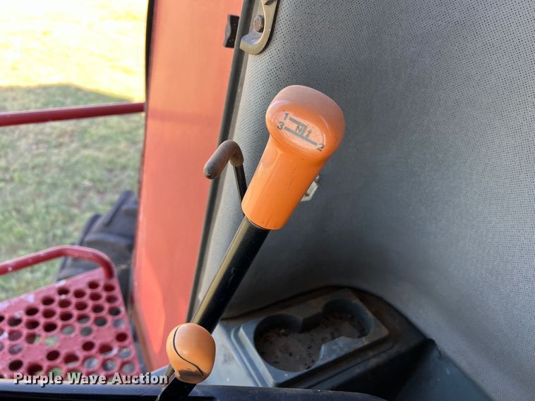 image for item DS8411 2000 Case IH 2388  combine