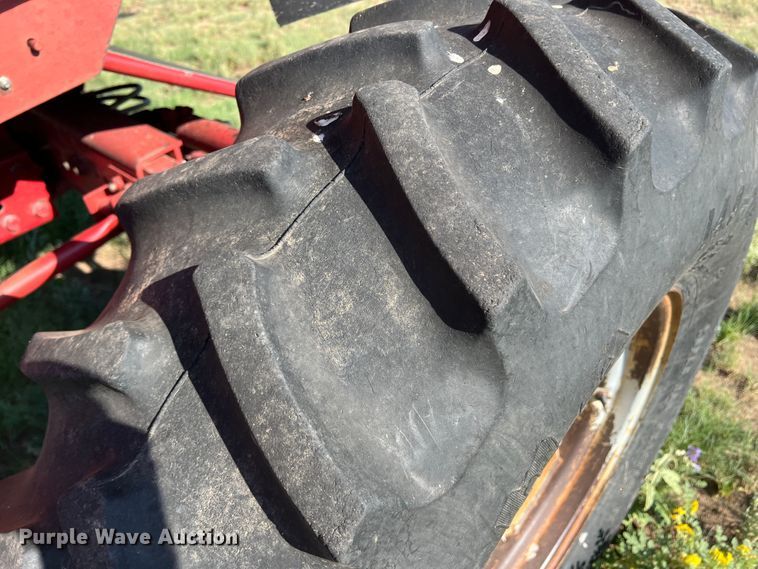 image for item DS8411 2000 Case IH 2388  combine