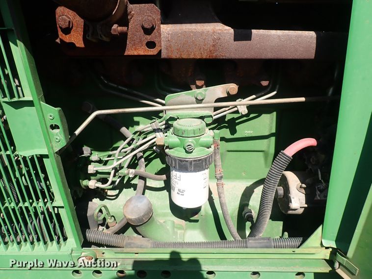 image for item IN9067 2002 John Deere 6605  MFWD tractor