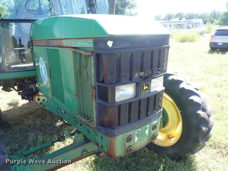 image for item IN9067 2002 John Deere 6605  MFWD tractor