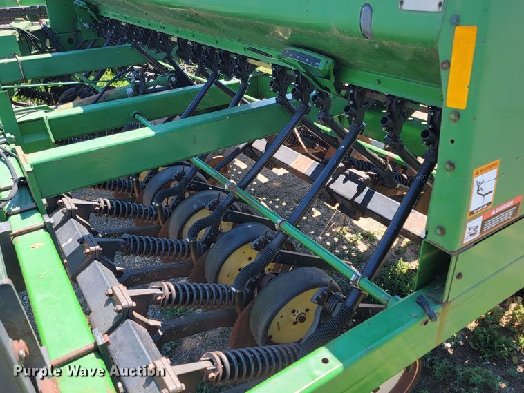 image for item JC9797 (2) John Deere 750 grain drills