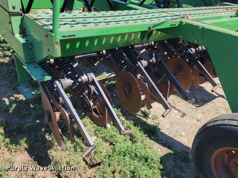 image for item JC9797 (2) John Deere 750 grain drills