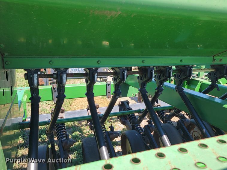 image for item JC9797 (2) John Deere 750 grain drills