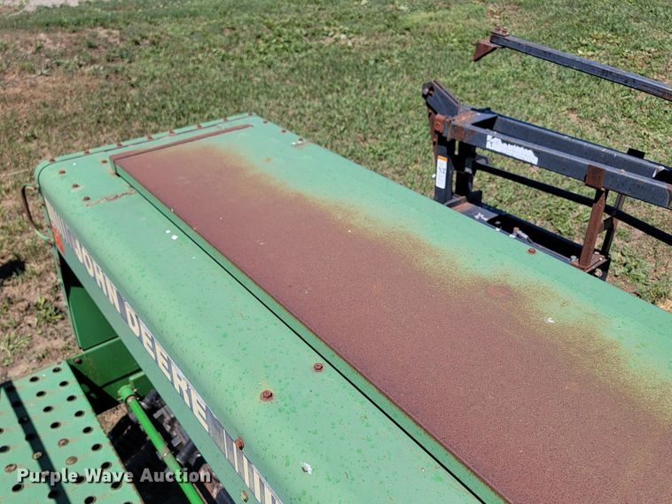 image for item JC9797 (2) John Deere 750 grain drills