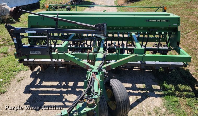 image for item JC9797 (2) John Deere 750 grain drills