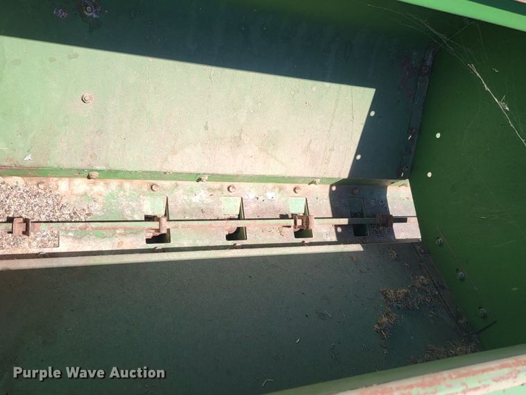 image for item JC9797 (2) John Deere 750 grain drills