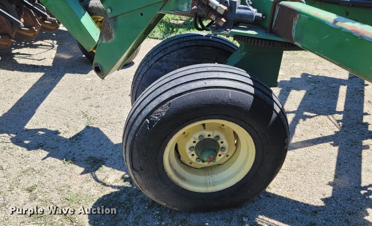 image for item JC9797 (2) John Deere 750 grain drills