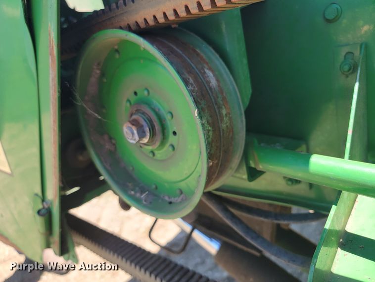 image for item JC9799 2005 John Deere 9760 STS  combine