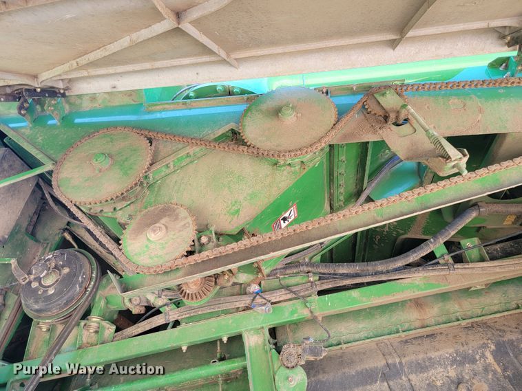 image for item JC9799 2005 John Deere 9760 STS  combine
