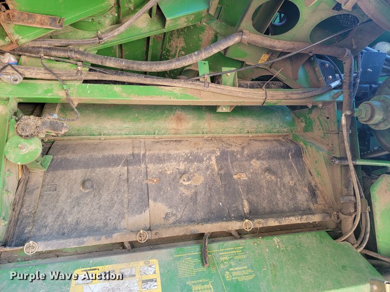 image for item JC9799 2005 John Deere 9760 STS  combine