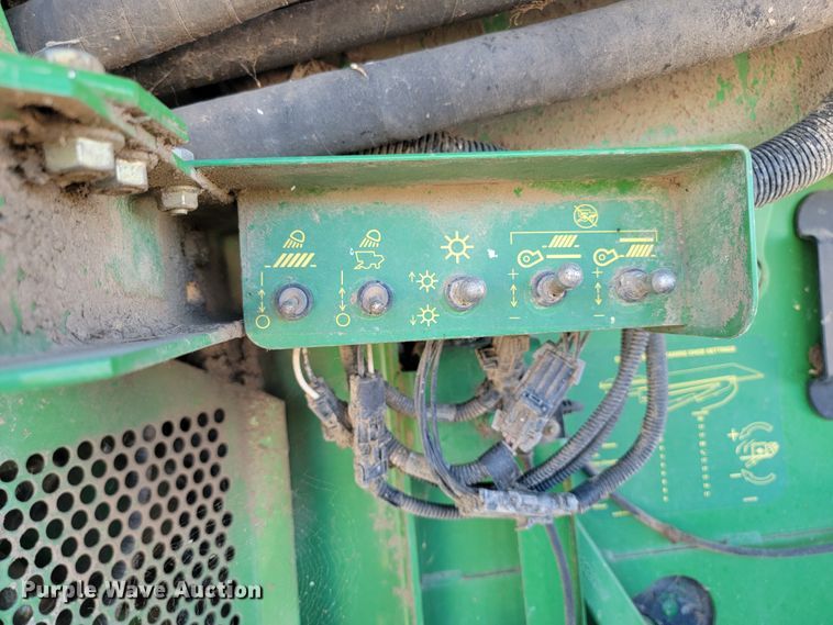 image for item JC9799 2005 John Deere 9760 STS  combine