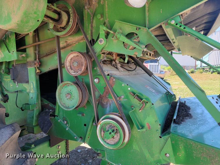 image for item JC9799 2005 John Deere 9760 STS  combine