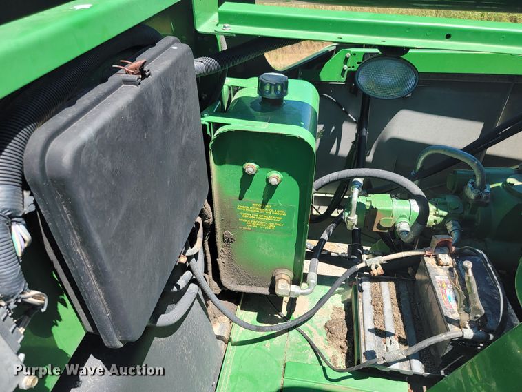 image for item JC9799 2005 John Deere 9760 STS  combine