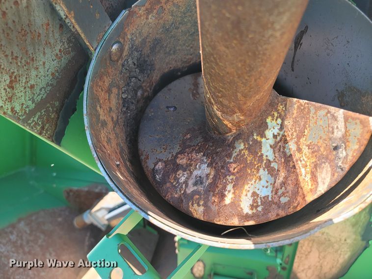 image for item JC9799 2005 John Deere 9760 STS  combine