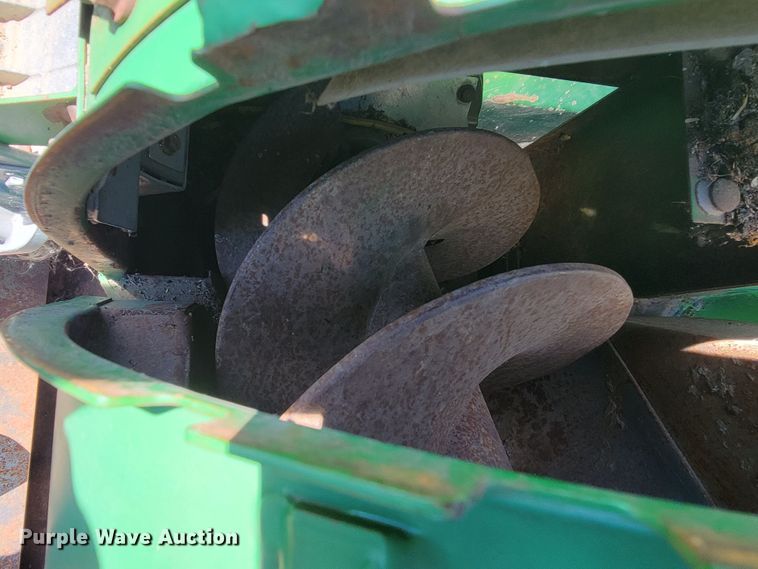 image for item JC9799 2005 John Deere 9760 STS  combine